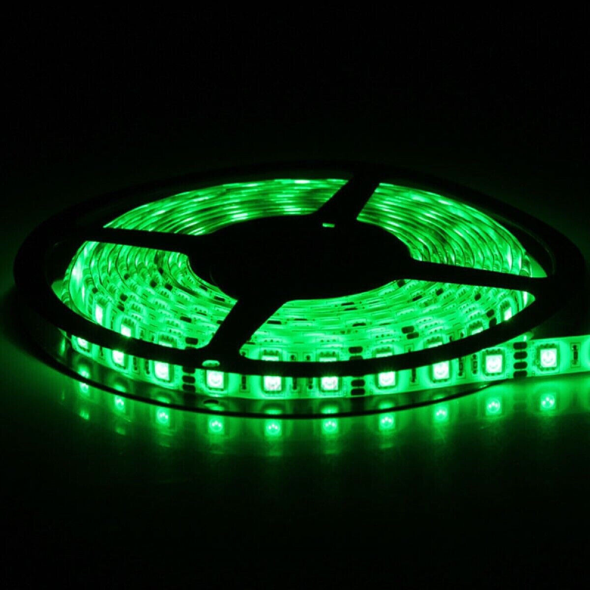 STRISCIA STRIP 300 LED SMD 5050 FLESSIBILE 5M ADESIVA LUCE VERDE IP65 14.4 W/MT