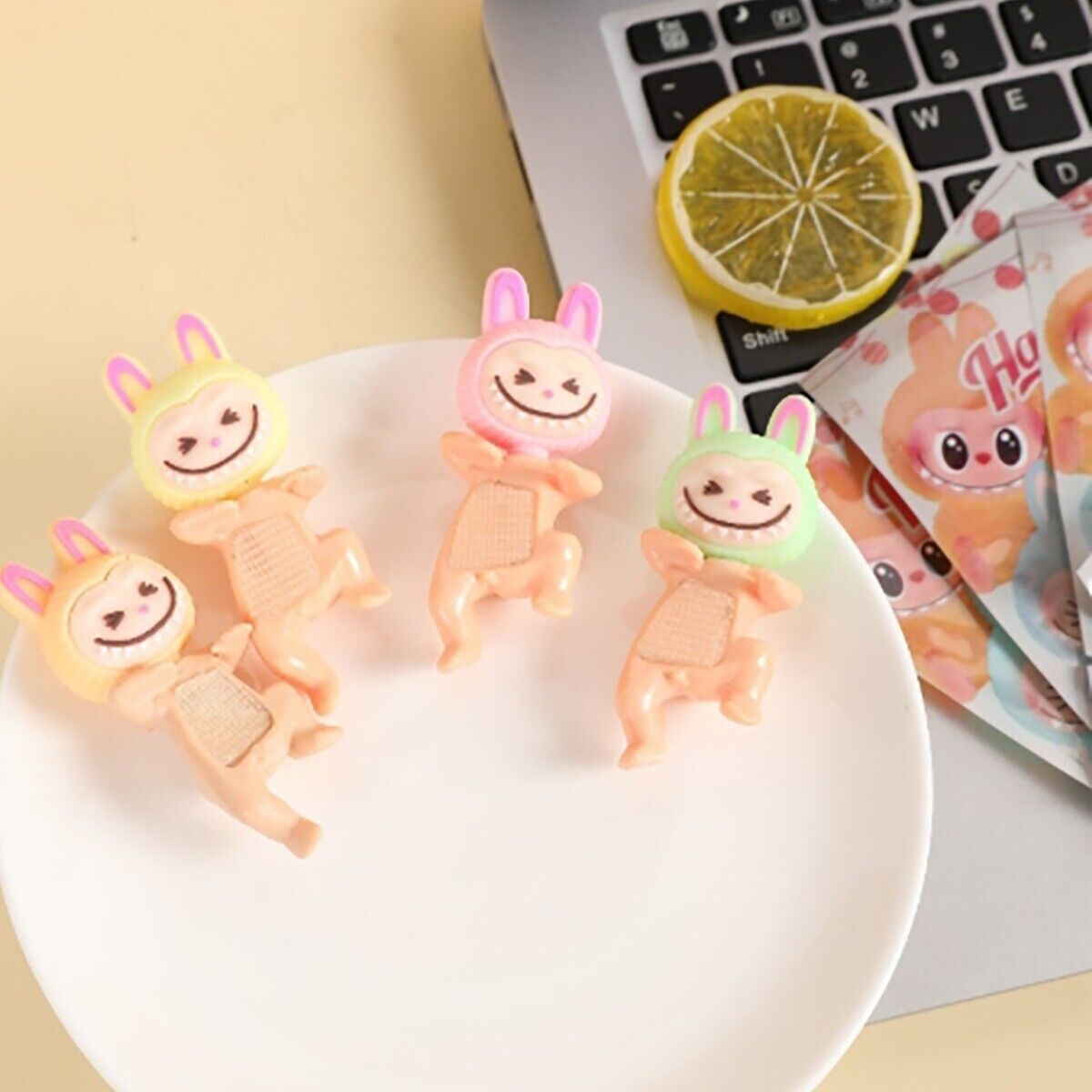 SONNY ANGEL LABUBU SORPRESA HIPPERS THE MONSTERS CELLULARE PC HAVE A SEAT