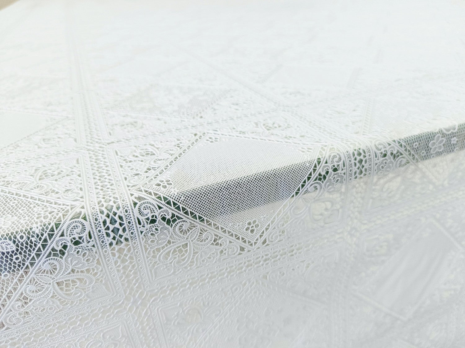 Tovaglia Plastificata Ricamata Bianca Pizzo 3D Moderna Copritavolo Cucina Antimacchia 137X160 DIS_G