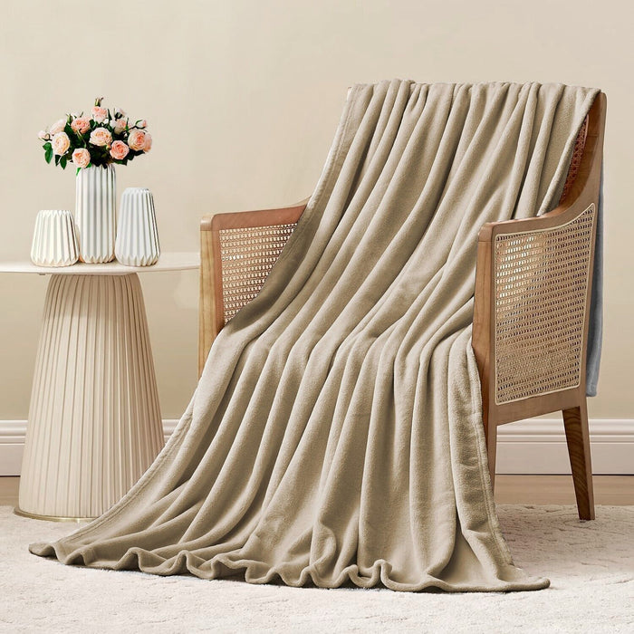 Coperta Plaid 160x210 cm Morbida Vellutata Pile Caldo Soffice Avvolgente Divano Letto Poltrona Panna
