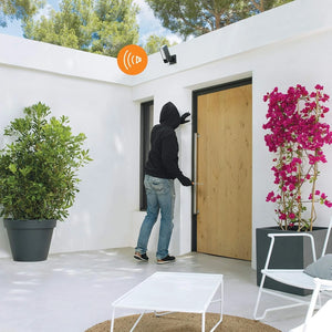 Netatmo Telecamera WIFI Esterna Intelligente con Sirena, Sensore di Movimento, prodotto ricondizionato