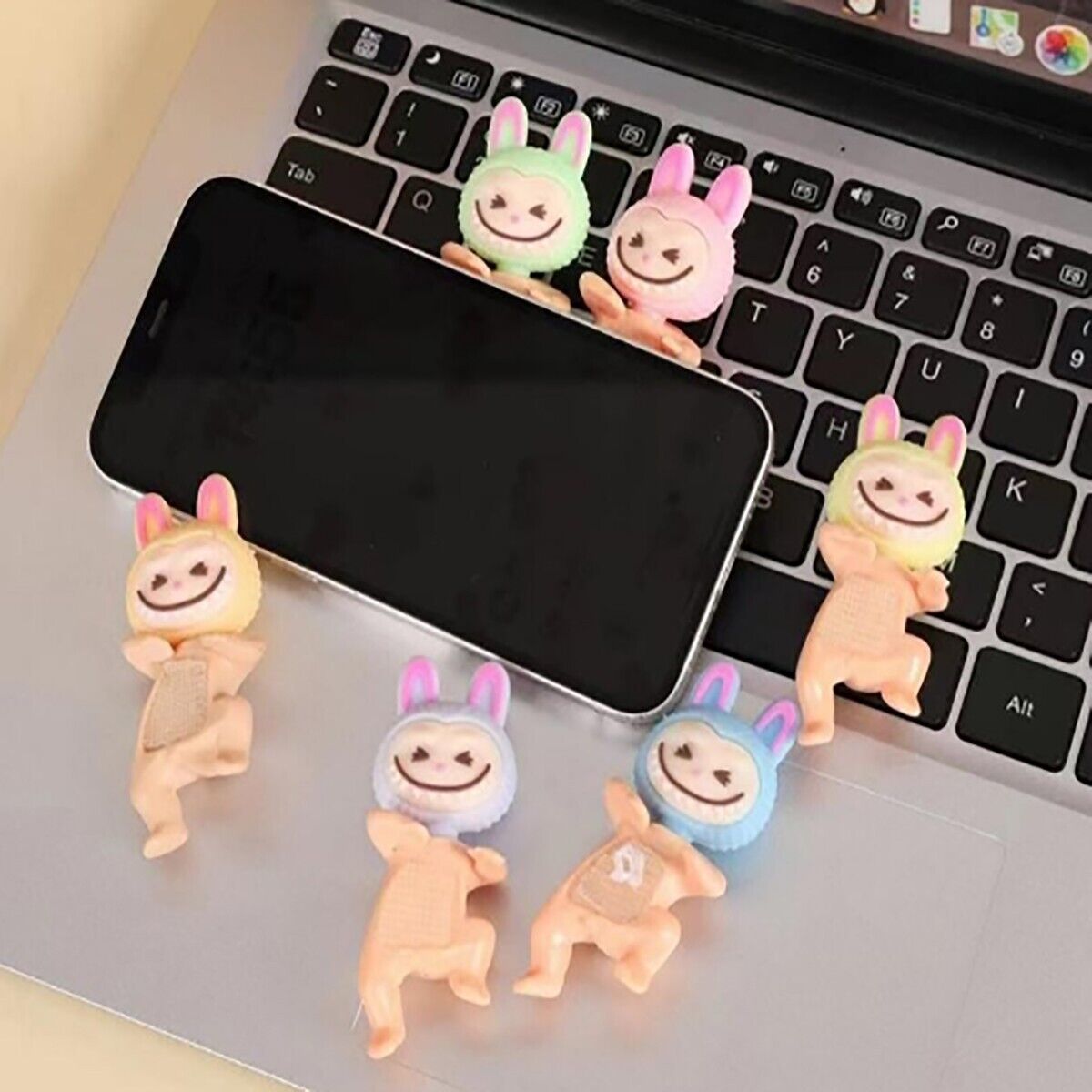 2 SONNY ANGEL LABUBU SORPRESA HIPPERS THE MONSTERS CELLULARE PC HAVE A SEAT