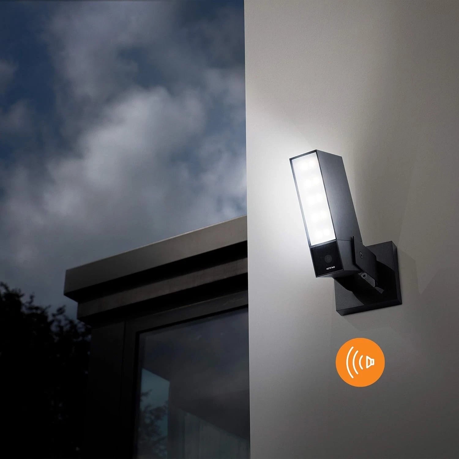 Netatmo Telecamera WIFI Esterna Intelligente con Sirena, Sensore di Movimento, prodotto ricondizionato