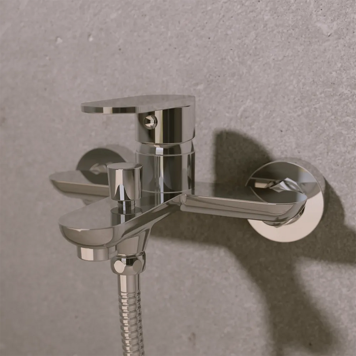 Saliscendi cromato con miscelatore esterno con doccino e flessibile 150cm | Baltea