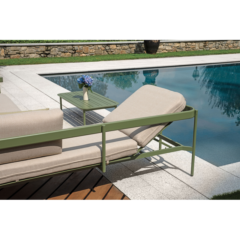 Salotto Angolare Torvaianica In Alluminio Verde- Divano Convertibile In Lettino - Due Pillow Verdi E Uno A Righe Moia