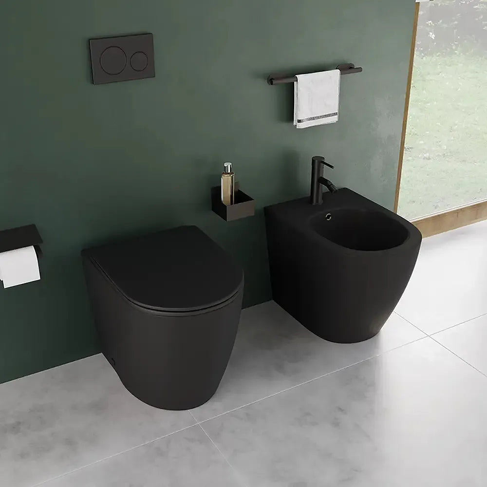 Coppia di sanitari filomuro ceramica nero opaco vaso rimless copriwc soft-close e bidet | Europa Small