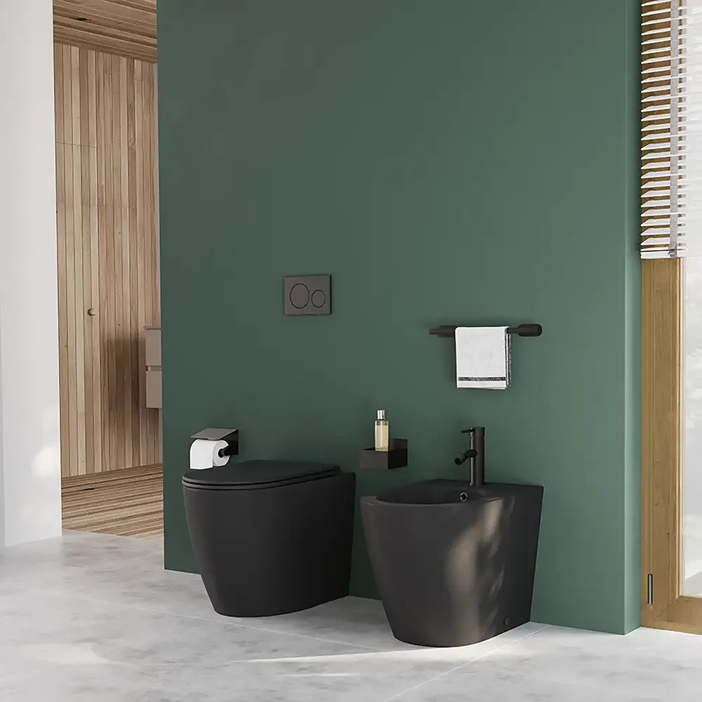 Coppia di sanitari filomuro ceramica nero opaco vaso rimless copriwc soft-close e bidet | Europa Small