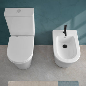 Sanitari filomuro monoblocco senza brida con scarico universale Klan