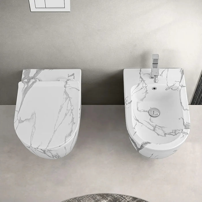 Sanitari filomuro Rimless effetto marmo bianco con sedile Tokyo