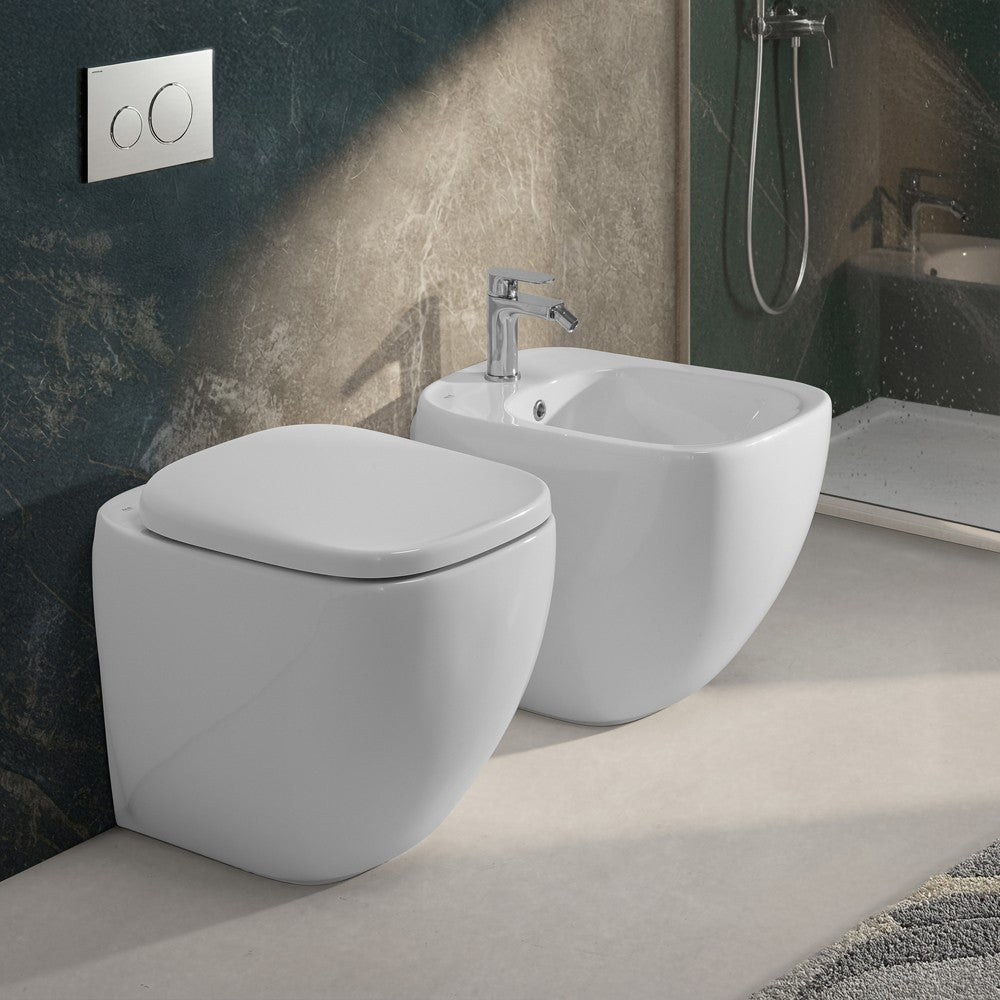 Sanitari filomuro rimless Rak Illusion con copriwater soft close