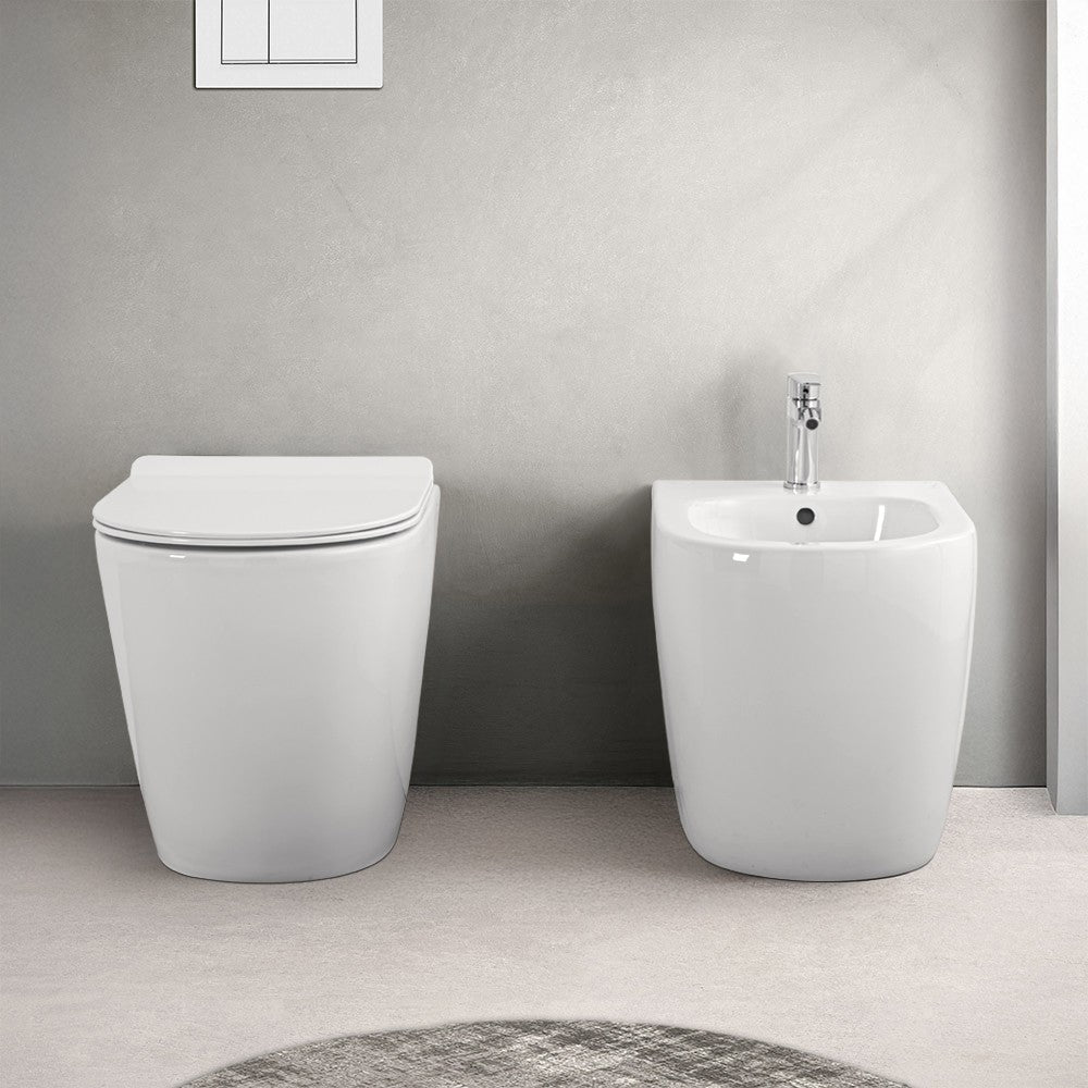 Sanitari filomuro Rimless serie Tokyo con copriwater rallentato