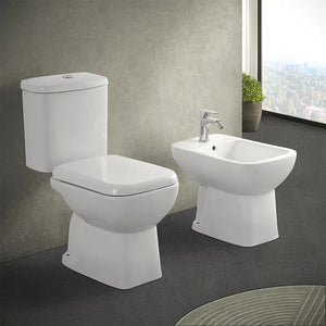 Sanitari monoblocco con scarico a pavimento e copriwc incluso  Ginevra