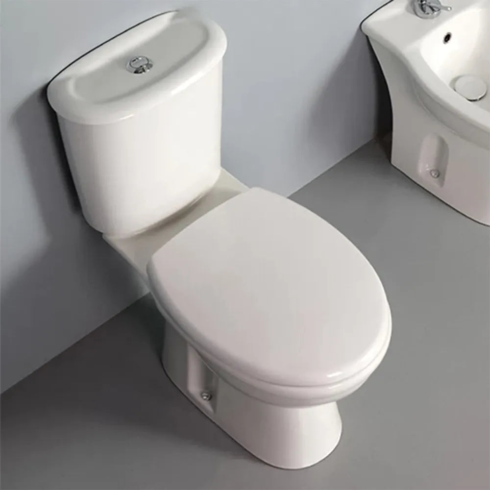 Sanitari monoblocco tradizionali con scarico a terra e copriwc Rak Karla