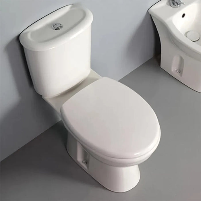 Sanitari monoblocco tradizionali con scarico a terra e copriwc Rak Karla