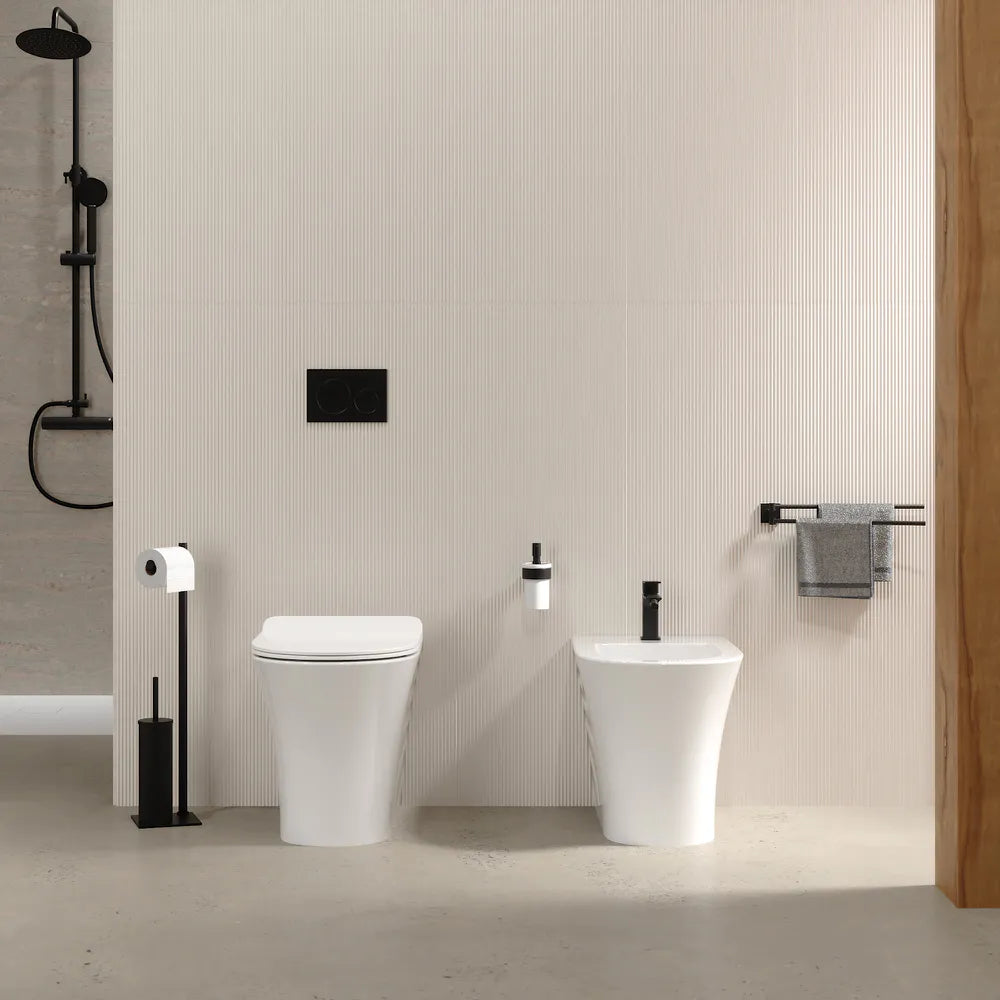 Sanitari filomuro in ceramica rimless  wc e bidet | Sofia