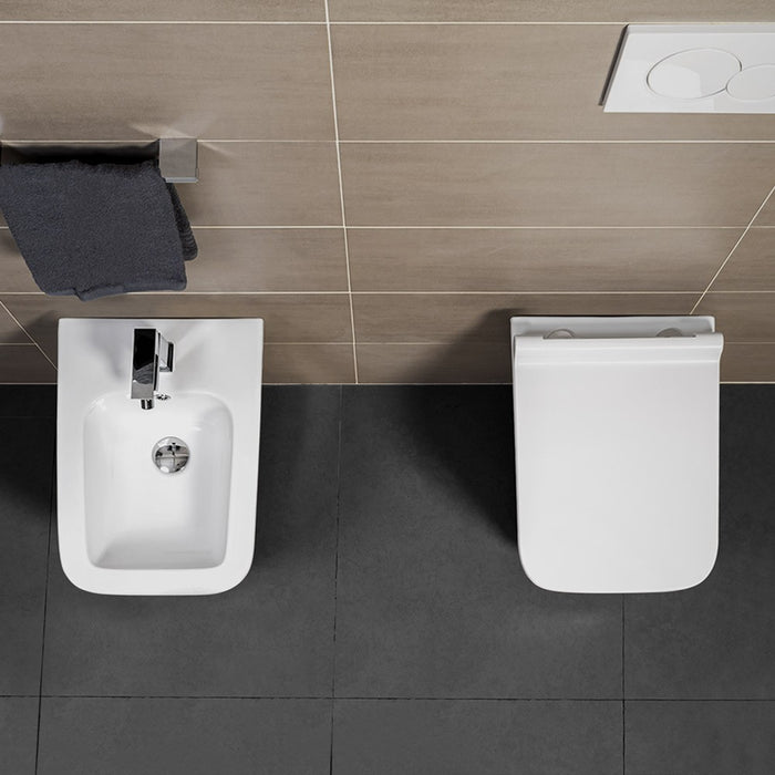 Sanitari sospesi Rimless serie Malaga completo di sedile rallenty