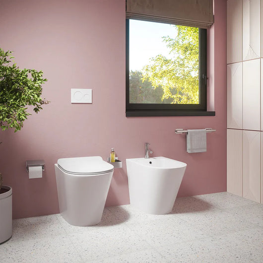 Sanitari filomuro in ceramica bianco lucido vaso tornado silent flush sedile soft-close e bidet | Rio