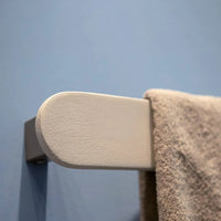 Scaldasalviette elettrico Ness 48 cm resina sabbia 40W in ceramica