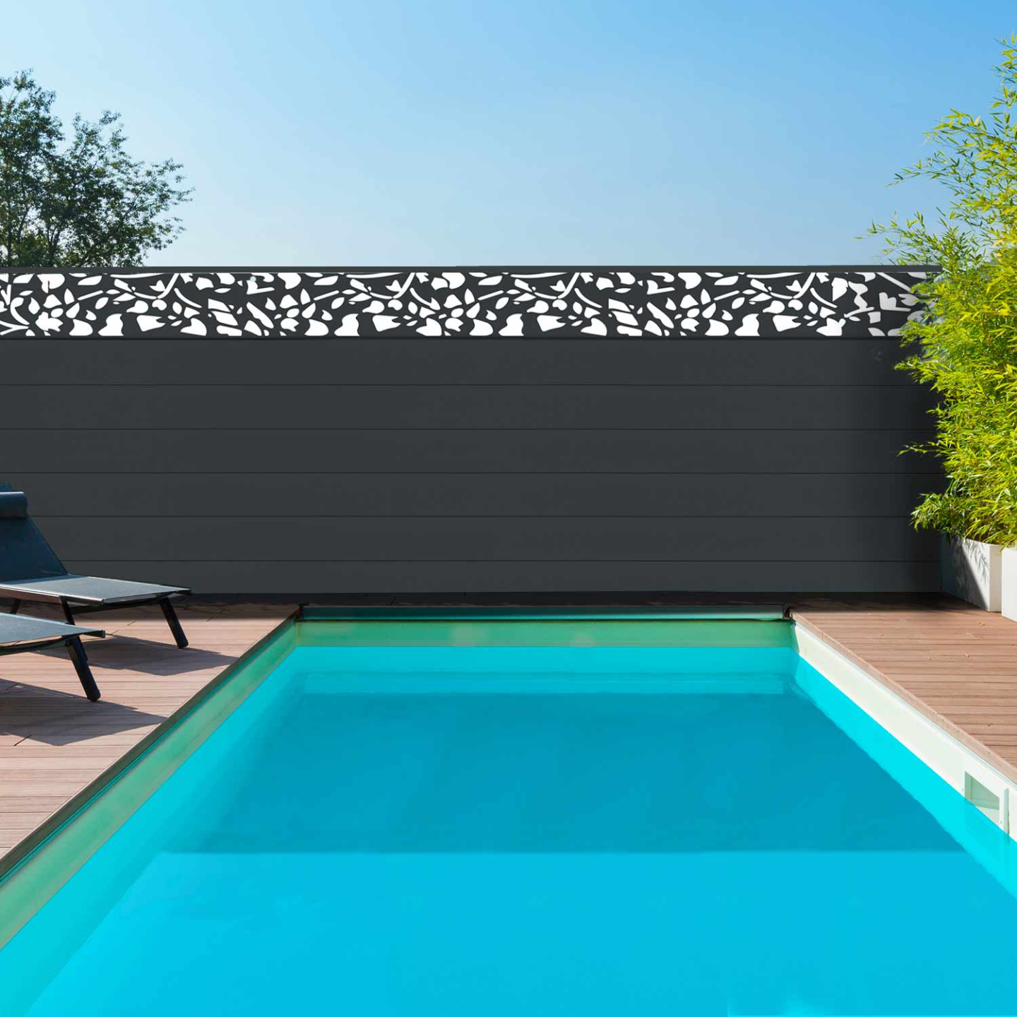 IDMarket - Schermo oscurante 1,5 x 10M effetto doghe di recinzione con motivo FLOWER 160 gr/m²