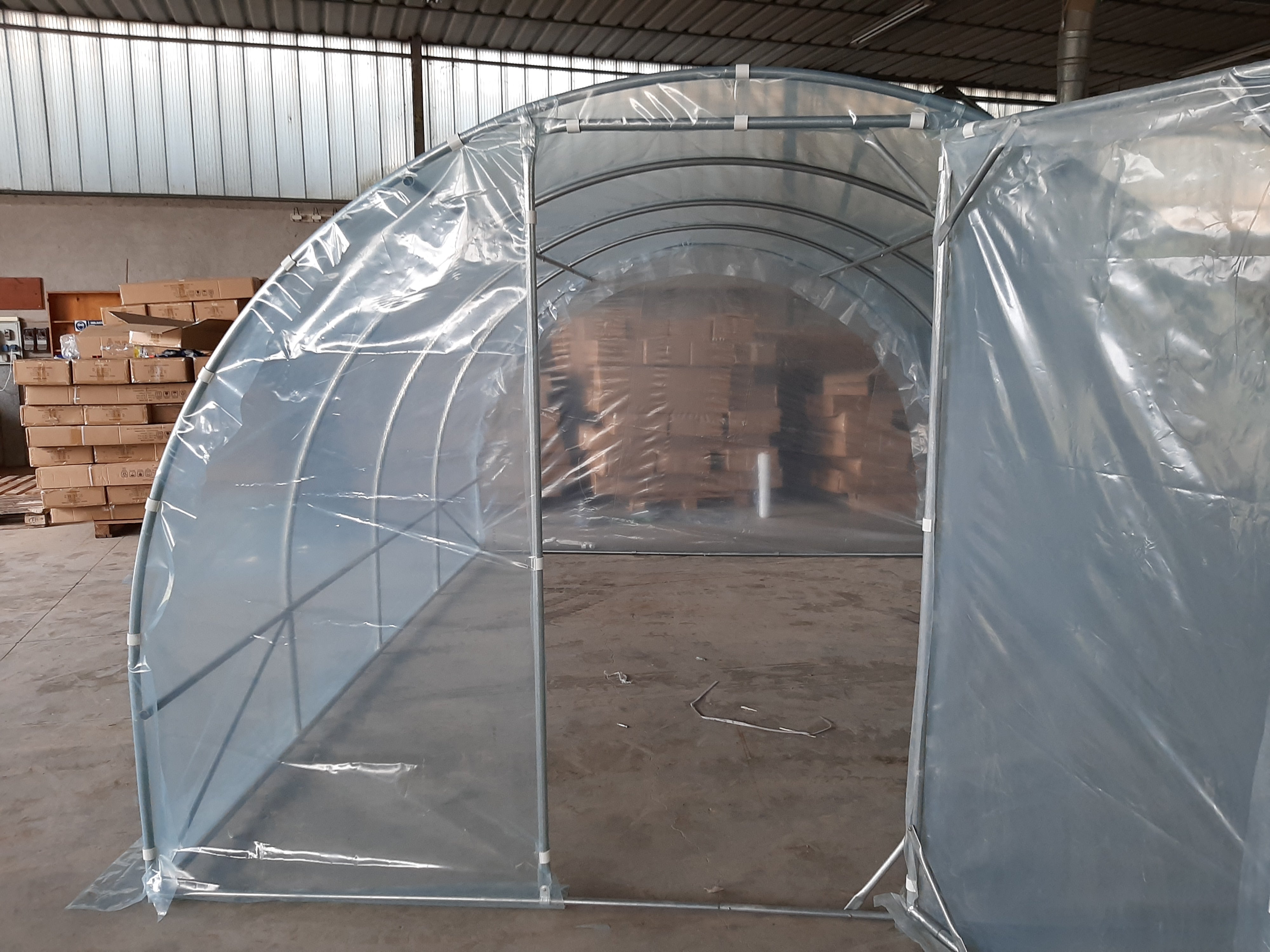 Serra Easy Plus 4x4m con copertura PE 200MC