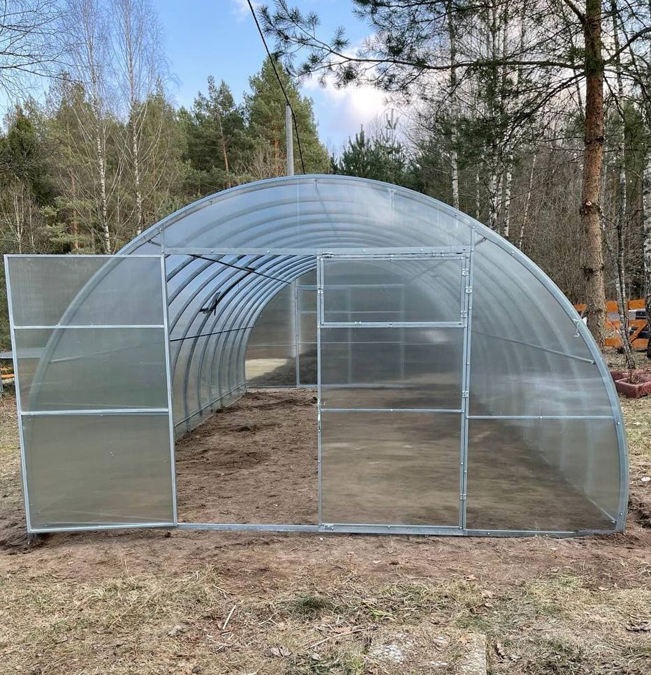 Serra ComPRO 4x8m con copertura policarbonato alveolare 6mm