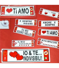 Set 2 Pz Targa Targhetta Adesiva Idea Regalo San Valentino Mod. Assortiti 27x8cm         