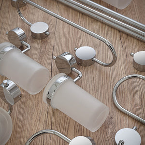 Set accessori a muro 5 pezzi in acciaio cromato e viti incluse  Plaza