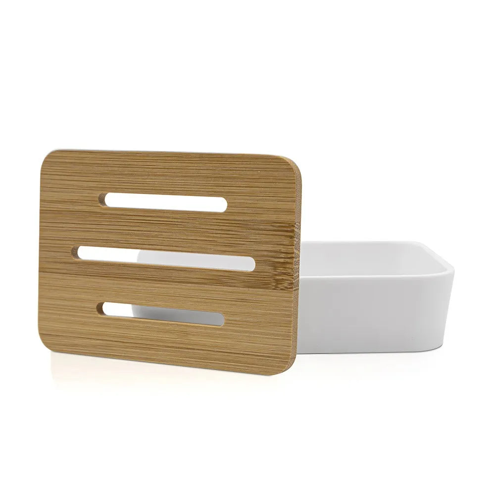 Set accessori bagno moderno in finitura bianca opaca con dettagli in bambù