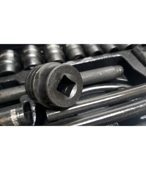 Set Chiavi A Bussola 24 Pezzi Con Cricchetto Reversibile 1/2'' Prolunghe Valigia         