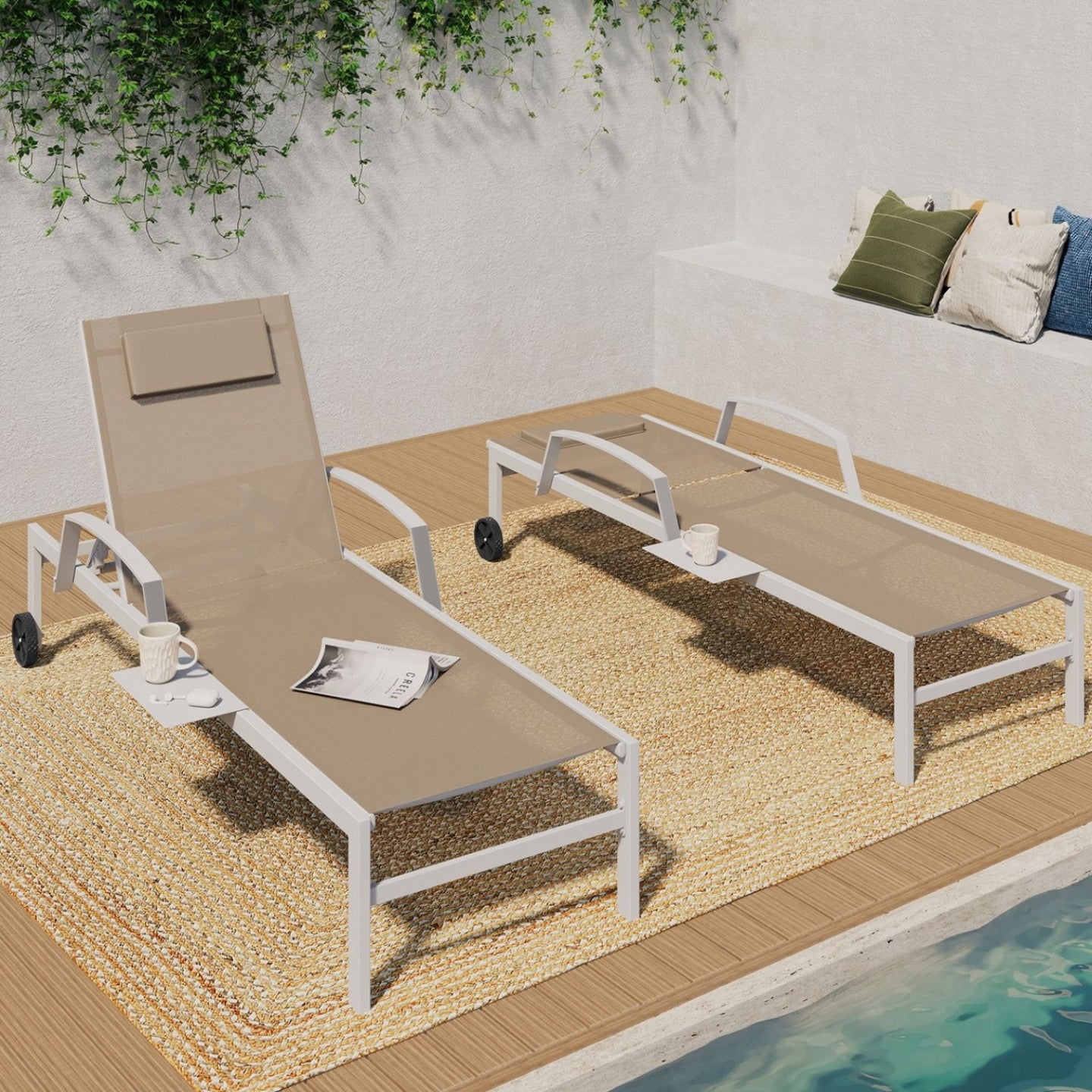IDMarket - Set di 2 lettini da giardino reclinabili JAVA con ripiani in acciaio bianco e tessuto beige