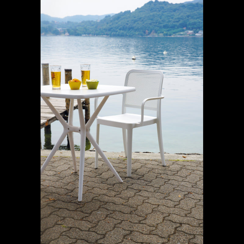 Set Di 2 Sedie Catania In Polipropilene Traforata Con Braccioli Bianca Moia