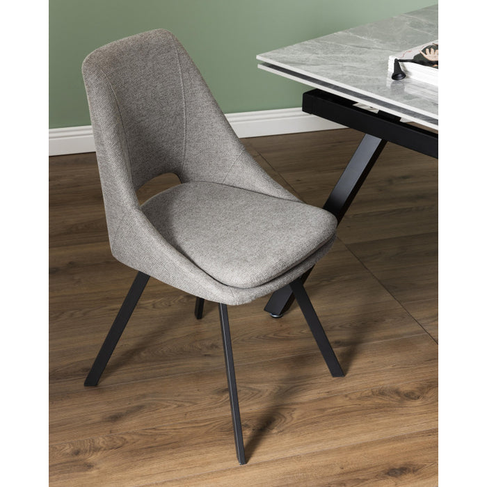 Set di 2 Sedie In Tessuto Beige Miranda Gambe In Metallo Nere Dimensione 56x48x85,50cm