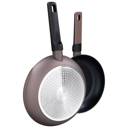 Set di 4 confezioni 2 Padelle 24/28 Brown Brush Alluminio Forgiato Manico Inserto Effetto Legno