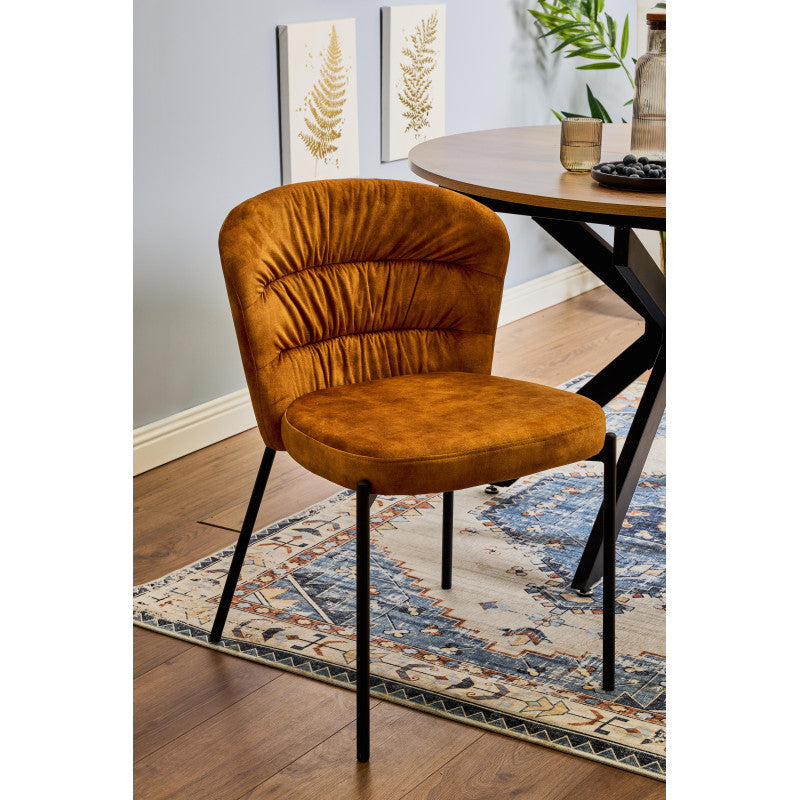 Set di 4 Sedie Jackie In Tessuto Ocra Gambe Nere In Metallo