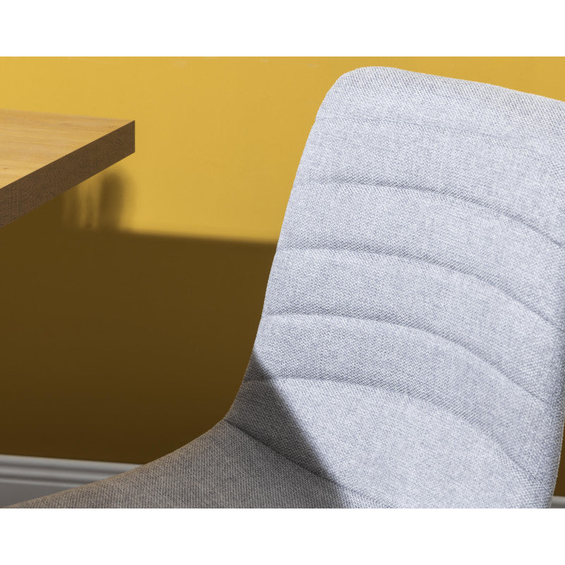 Set di 4 Sedie Livia In Tessuto Grigio Scuro Gambe Nere Dimensione : 45x52 5x88 Cm