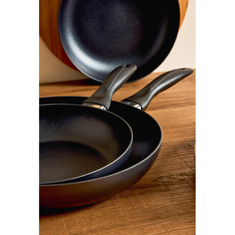 Set di 6 Padelle Alluminio Stampato Cm26 Medua Grigio Fondo Induzione Manico Bakelite