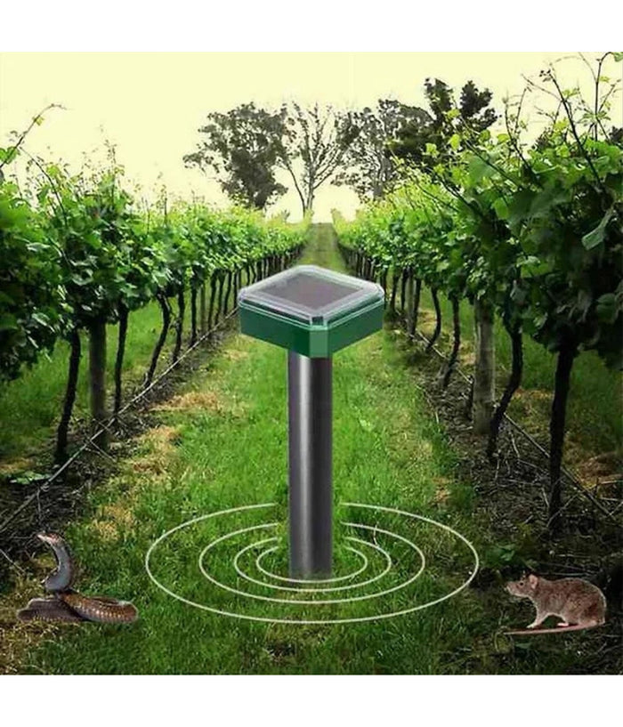 Set Luci Solari Quadrato Impermeabile Con Repellente Ad Ultrasuoni Per Parassiti         