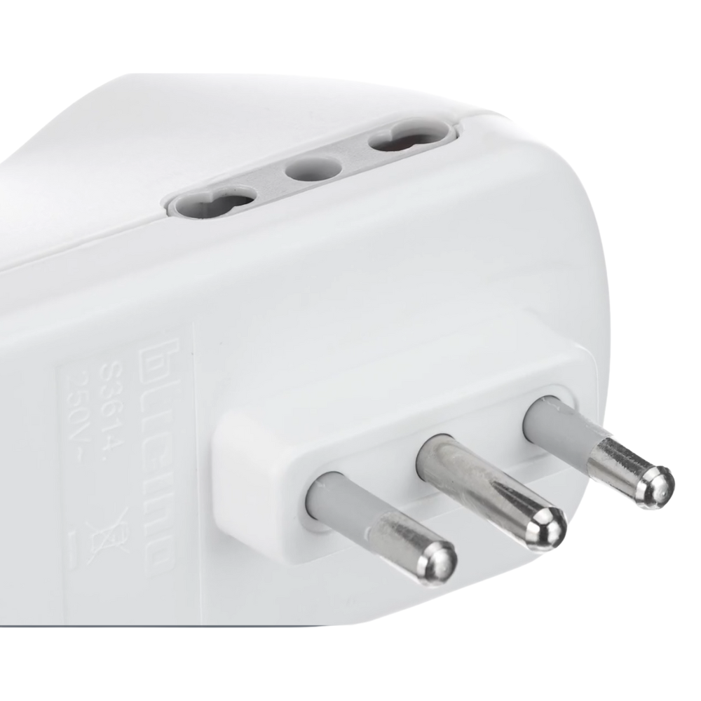Adattatore bticino s3614d b4 bianco con 2 prese bipasso e 2 schuko