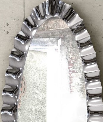 Specchiera moderna ovale con cornice ondulata ad effetto specchio misure l.190x90