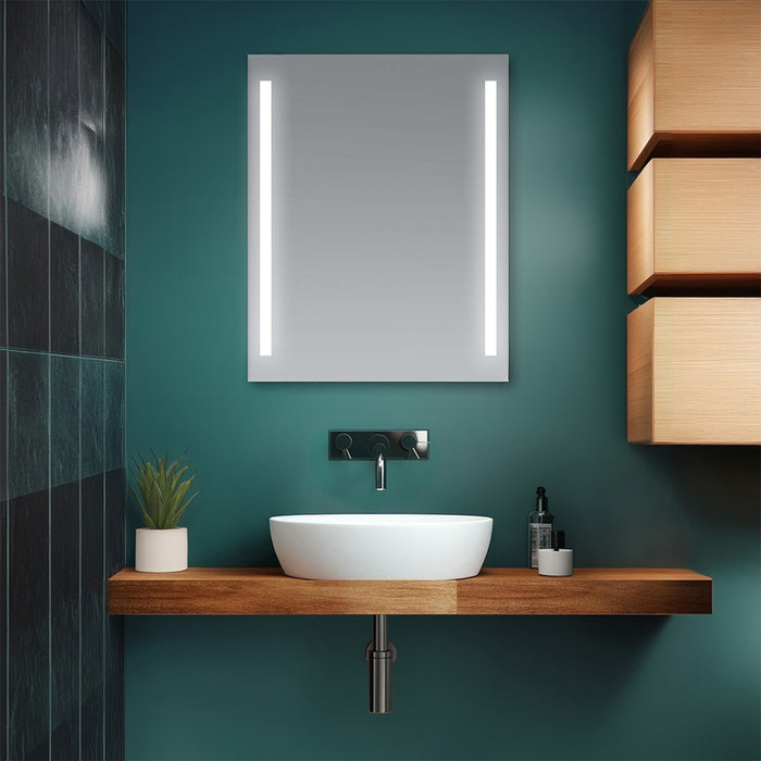 Specchio bagno 60x80 cm con LED laterali e installazione reversibile