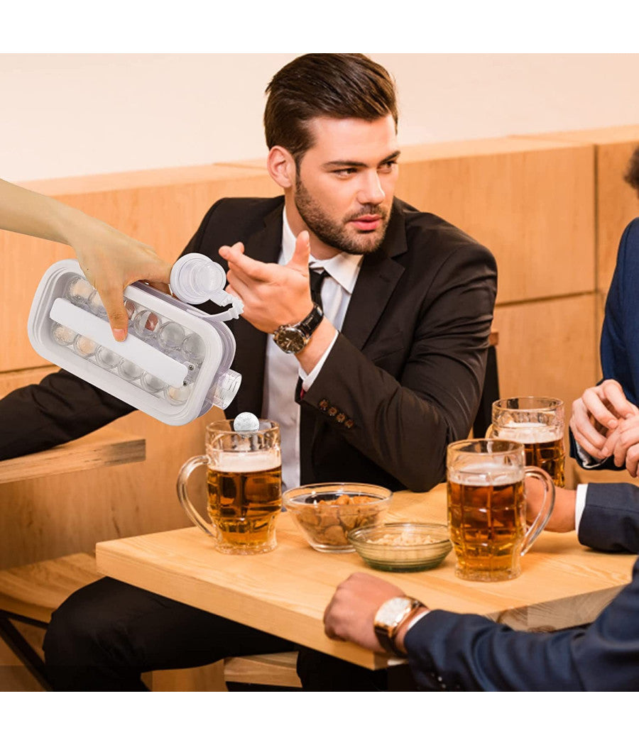 Stampo Forma Per 17 Cubetti Di Ghiaccio Portatile Bottiglia Termica Bibite 2in1         