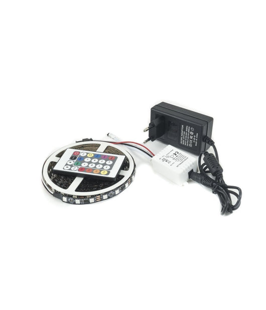 Striscia Strip 300 Led Rgb Digitale Multieffetto 7 Colori 5050 5 M Metri Interno         