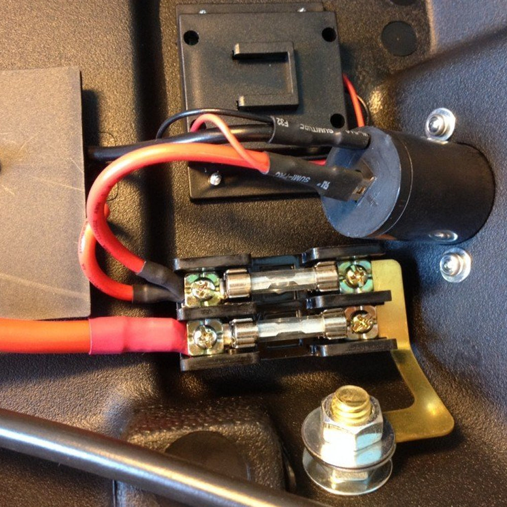 Cassetta batteria 100a con maniglia mm 190x360x260 h