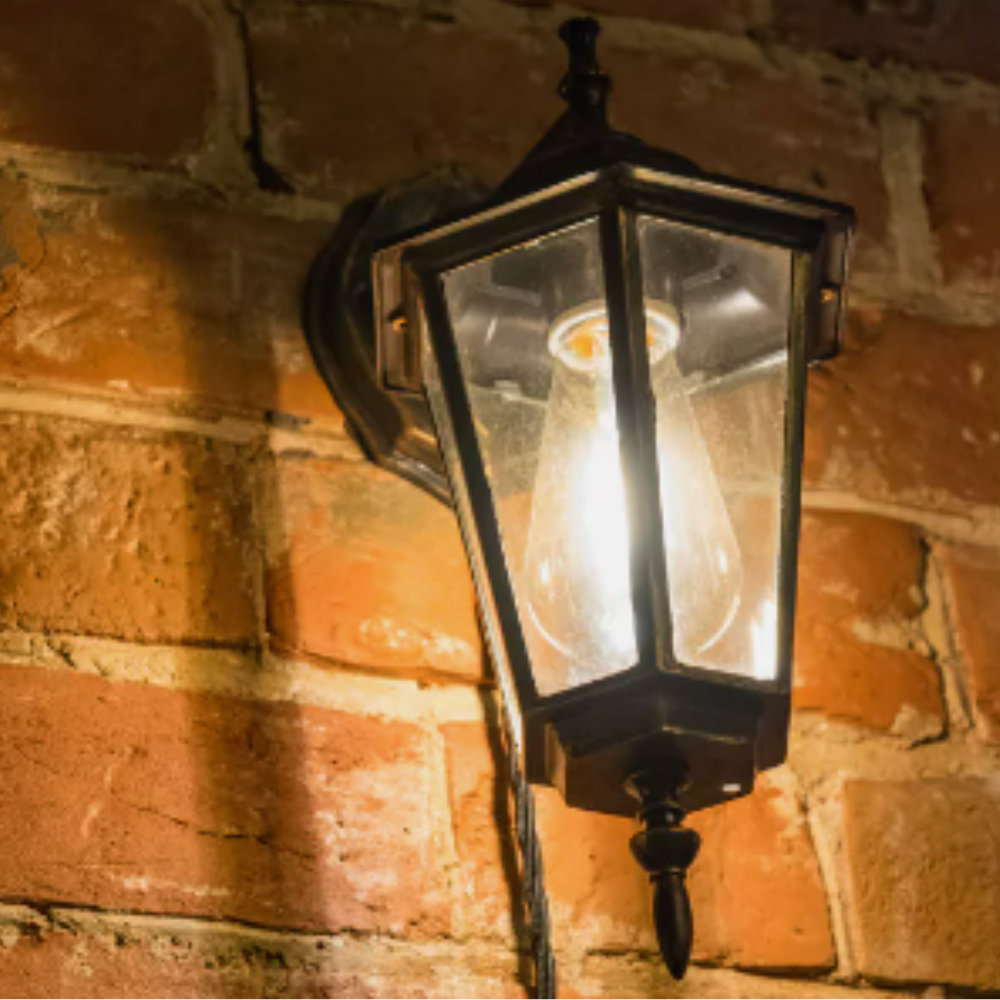 Lanterna a parete da esterno alluminio nero attacco e27 ip44 diffusore in vetro