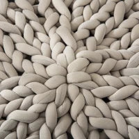 Cuccia per Cani e Gatti Rotonda, Rialzata e Lavabile in Cotone PP, Cuscino Imbottito, Φ93x15cm, Grigia