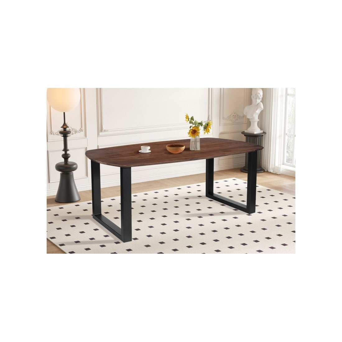 Tavolo da pranzo ovale per 8 persone in legno massiccio colore marrone collezione FRANCHIA. Piedi design a U.