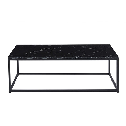 Tavolino basso EWING effetto marmo nero, ideale per un soggiorno unico.