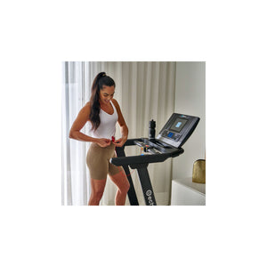 Tapis roulant pieghevole connesso - Modello STRIDE 6S-10 - ECHELON - Casa/Appartamento - Schermo HD da 10 pollici