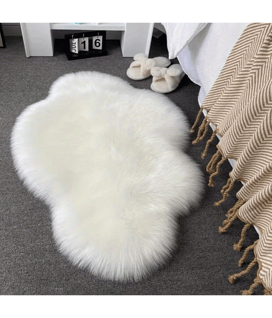 Trade Shop - Tappeto Cute Nuvola Pelliccia Fluffy Vari Colori Living Stanza Da Letto 83x113cm -