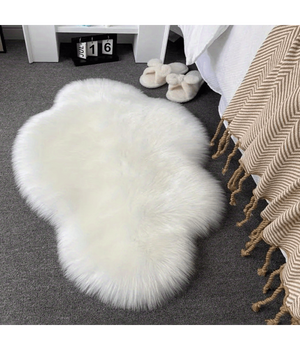Trade Shop - Tappeto Cute Nuvola Pelliccia Fluffy Vari Colori Living Stanza Da Letto 83x113cm -
